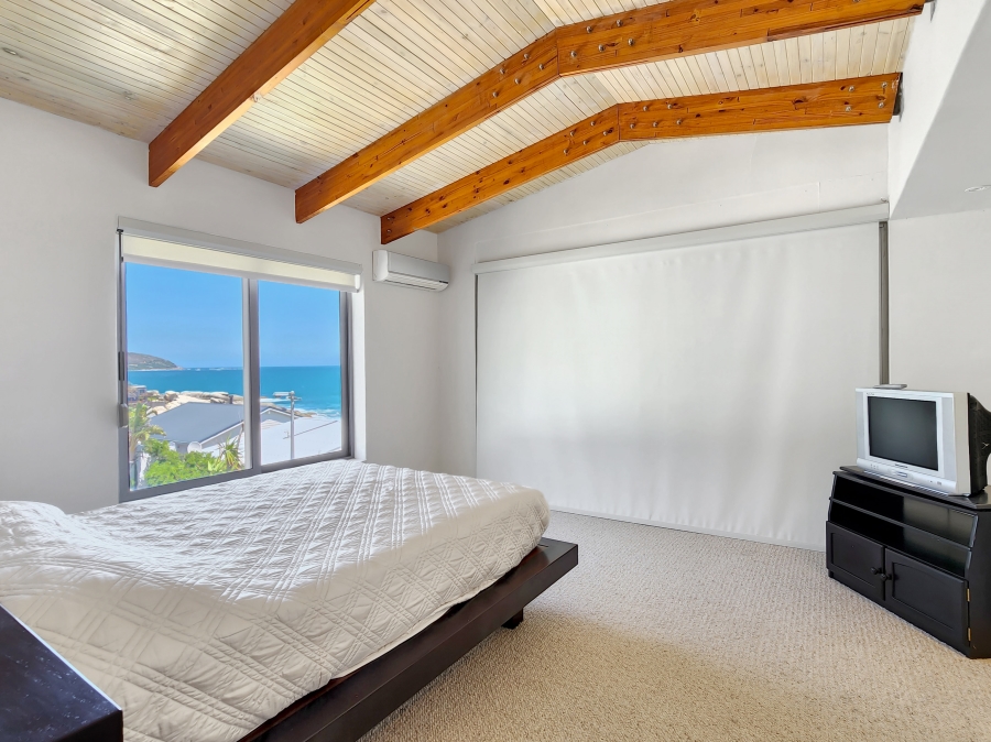 3 Bedroom Property for Sale in Bakoven Western Cape